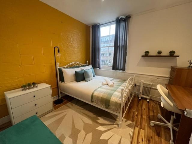 Tree Apartments Goswell Road Ec1 Angel London Exterior photo